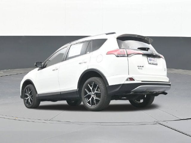 2017 Toyota RAV4 SE