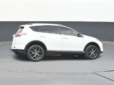 2017 Toyota RAV4 SE