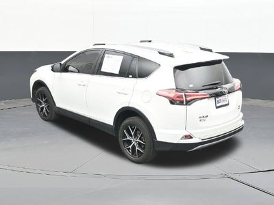2017 Toyota RAV4 SE