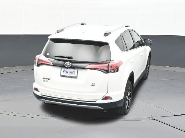2017 Toyota RAV4 SE