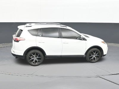 2017 Toyota RAV4 SE