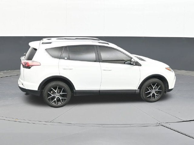 2017 Toyota RAV4 SE