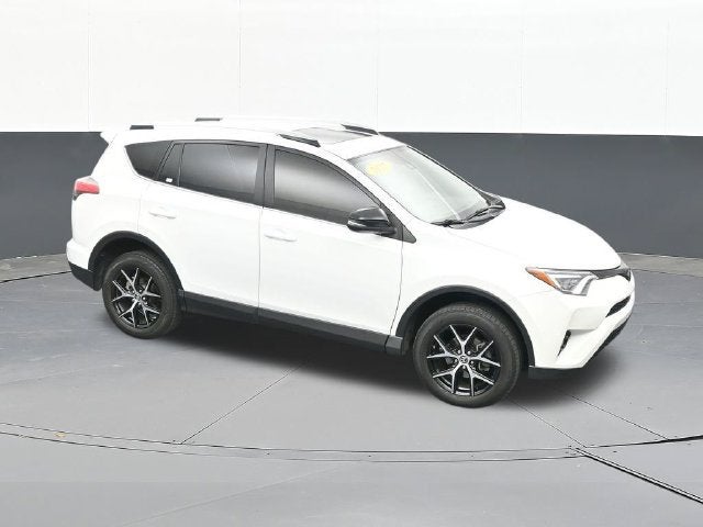 2017 Toyota RAV4 SE