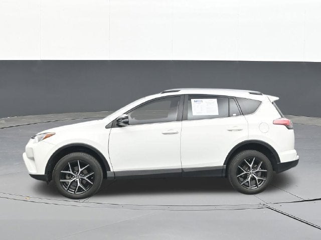 2017 Toyota RAV4 SE