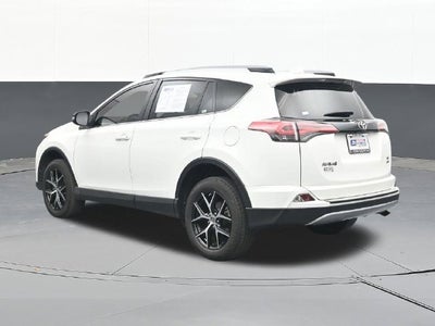 2017 Toyota RAV4 SE