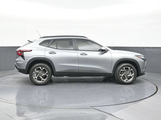 2026 Chevrolet Trax LT - Photo 12