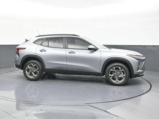 2026 Chevrolet Trax LT - Photo 13