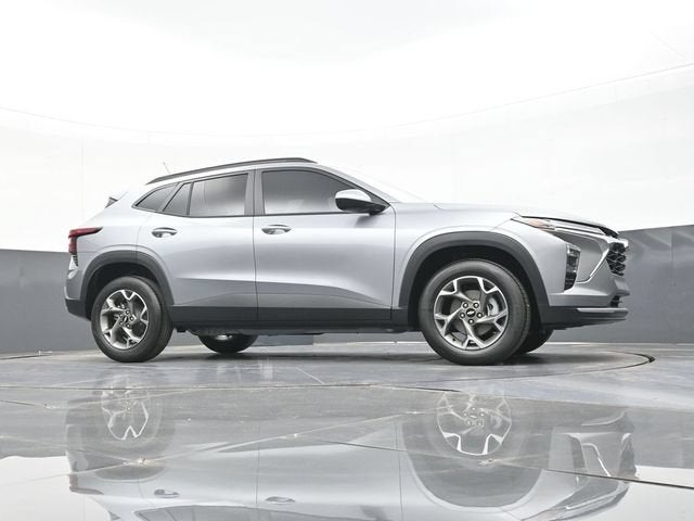 2026 Chevrolet Trax LT - Photo 43