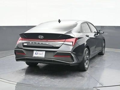 2025 Hyundai Elantra Hybrid SEL Sport