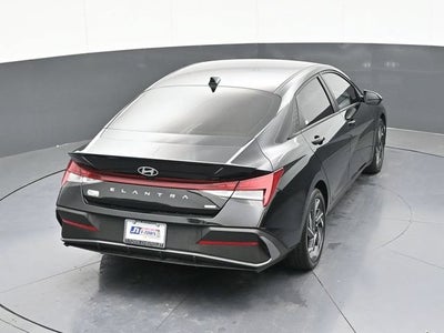 2025 Hyundai Elantra Hybrid SEL Sport