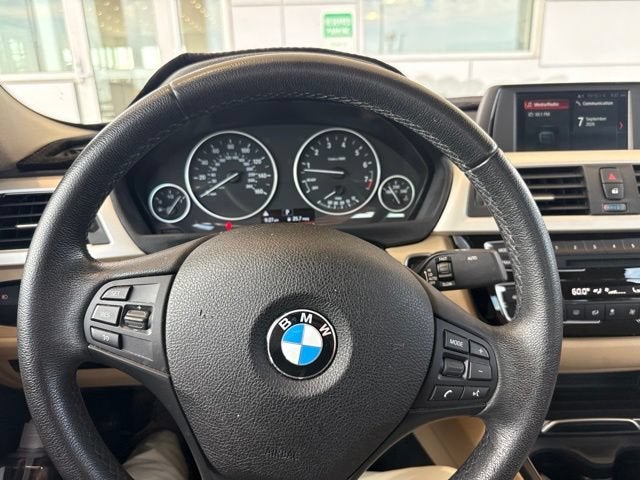 2018 BMW 320i xDrive